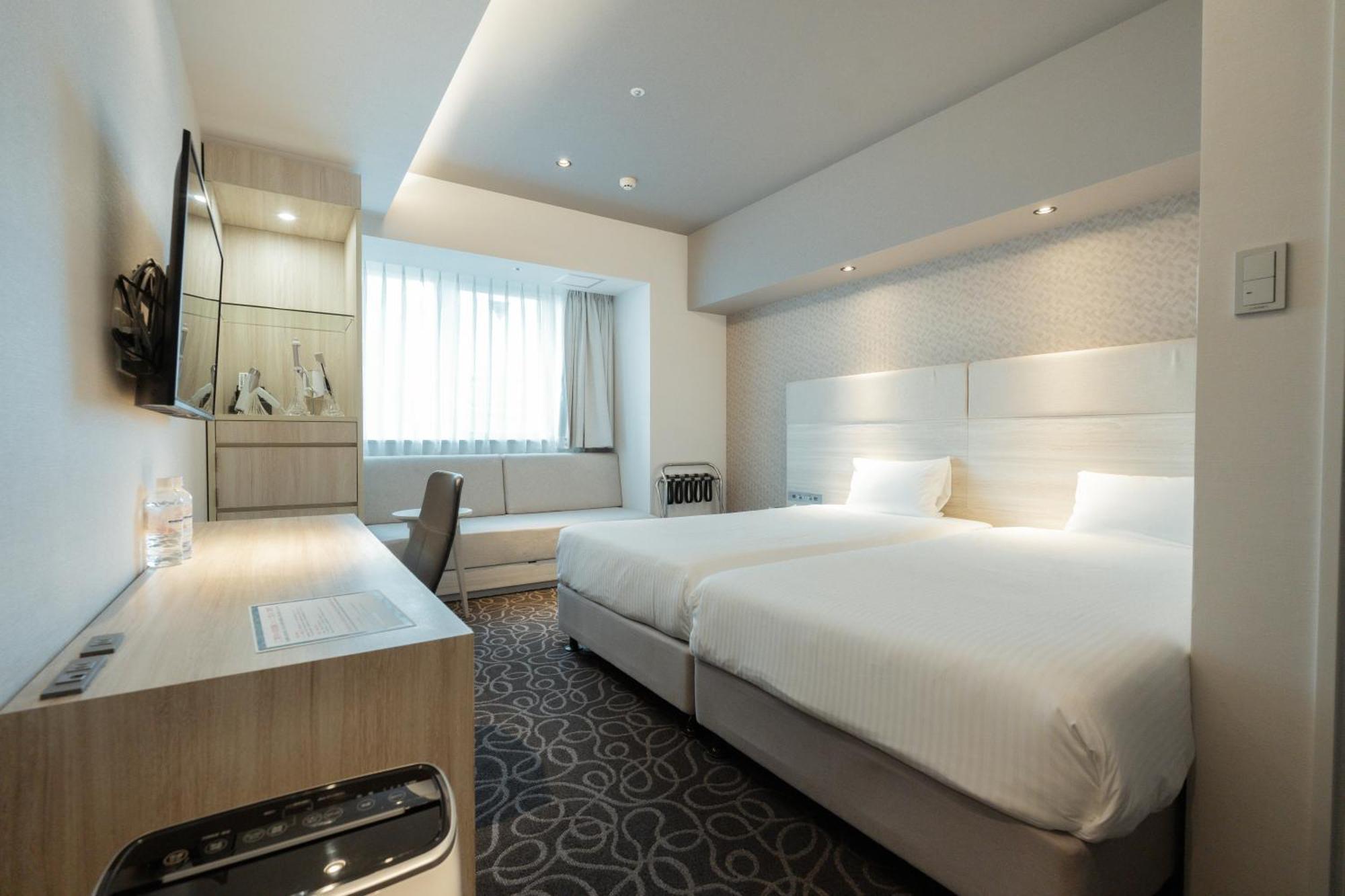 Hotel Aqua Citta 4*